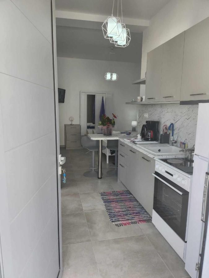 מטלה Andrianos Deluxe Studio מראה חיצוני תמונה